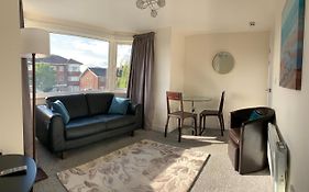 Beachside Home - Sleeps 5 Garden Parking & Pets